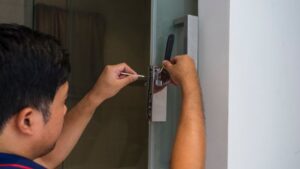 Why it is Important to Hire an Insured Locksmith?